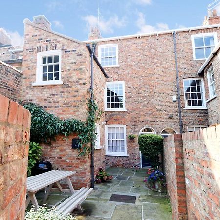 Villa Stodham House With Minster Views! York Esterno foto