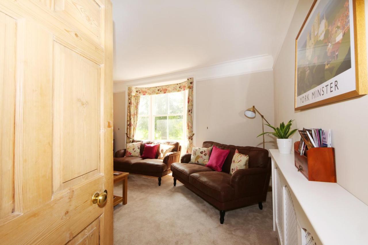Villa Stodham House With Minster Views! York Esterno foto